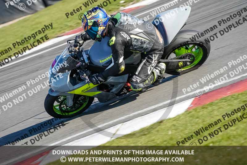 donington no limits trackday;donington park photographs;donington trackday photographs;no limits trackdays;peter wileman photography;trackday digital images;trackday photos